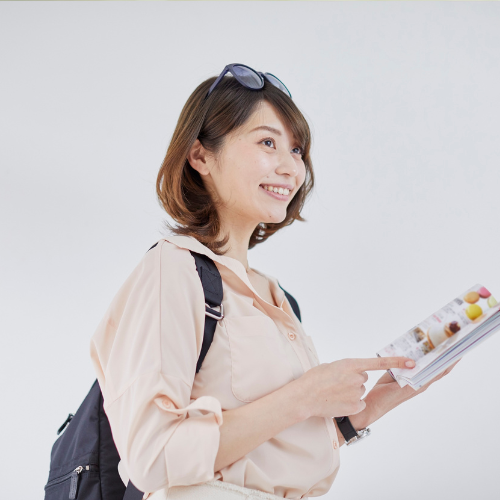 ガイドする女性