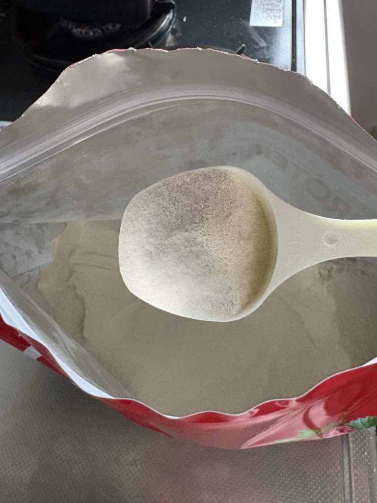 バイタスプロテインストロベリー味粉末