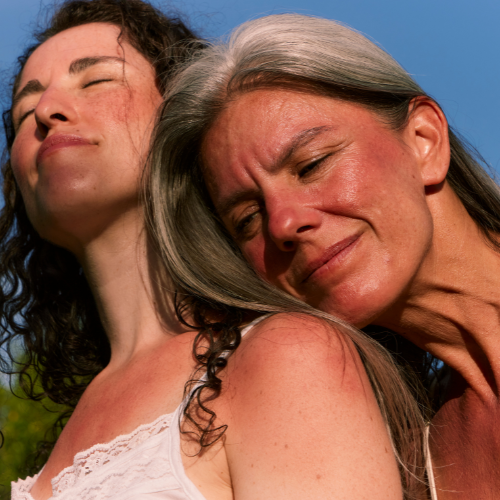 女性二人日焼け